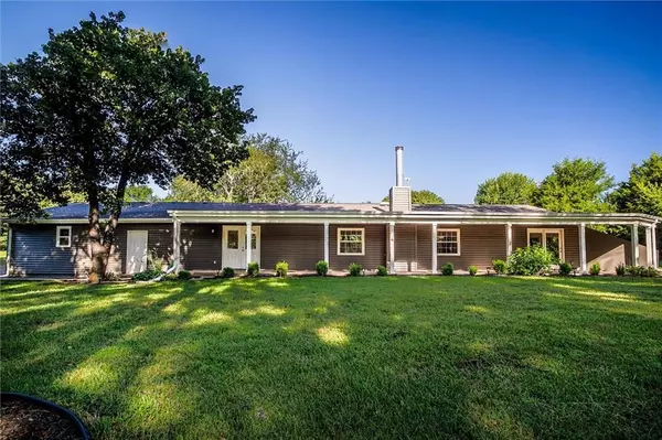 Pomona, KS 66076,3161 Florida RD