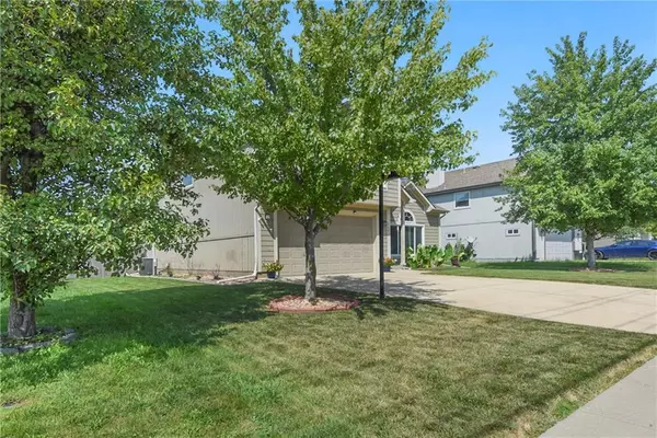 Gardner, KS 66030,360 W Madison ST