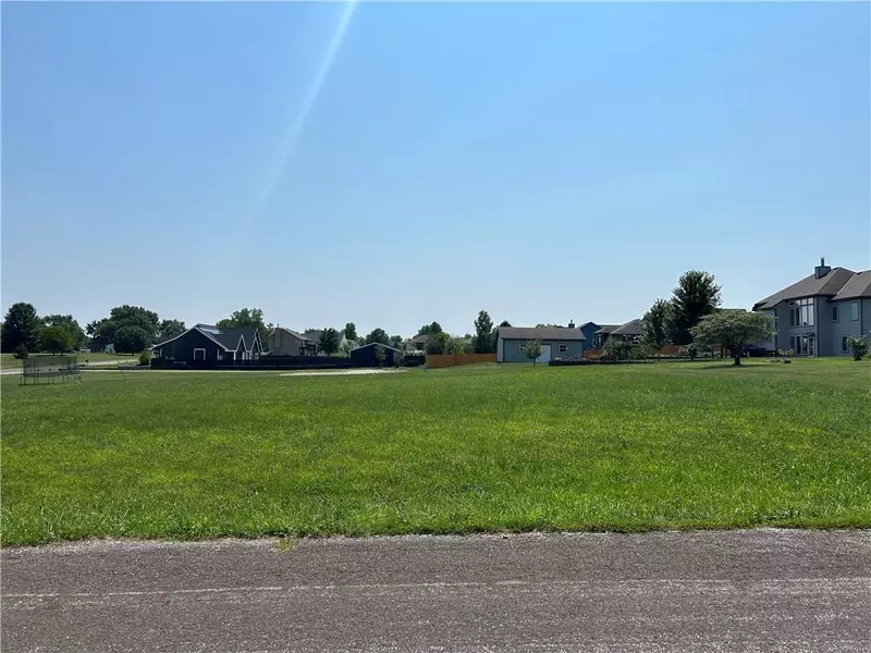 1005 W 243rd ST, Cleveland, MO 64734