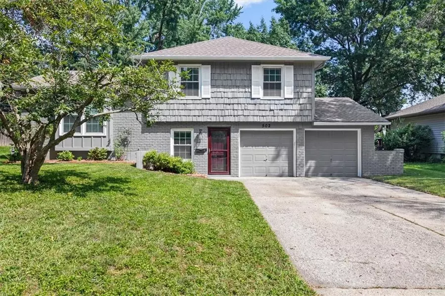 502 Hargis LN, Belton, MO 64012