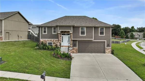 Kearney, MO 64060,730 E 13th CT