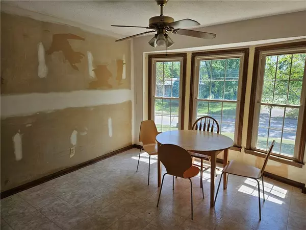Shawnee, KS 66203,11722 W 55th ST