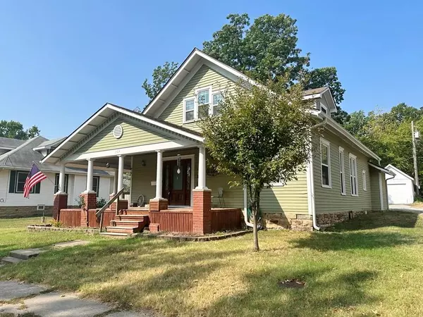 304 N Main ST, El Dorado Springs, MO 64744