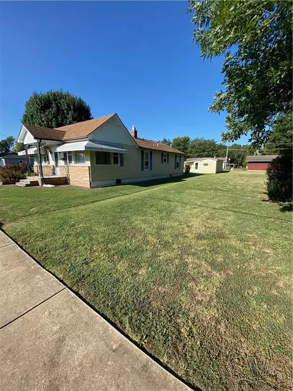 Frontenac, KS 66763,303 N Cayuga ST