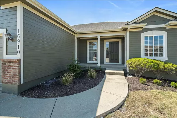 Belton, MO 64012,16910 Summit DR