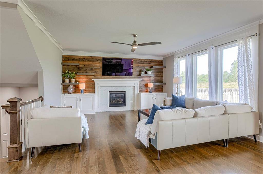 Olathe, KS 66061,20404 W 107TH PL