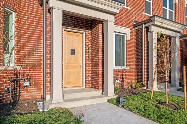 447 SW Longview BLVD, Lee's Summit, MO 64081