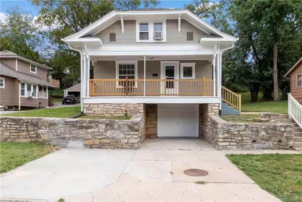 27 S 24 ST, Kansas City, KS 66102