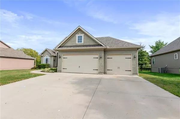Kearney, MO 64060,1722 Cambridge CIR