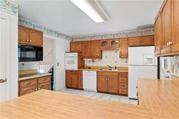 Parkville, MO 64152,6919 NW Searcy DR