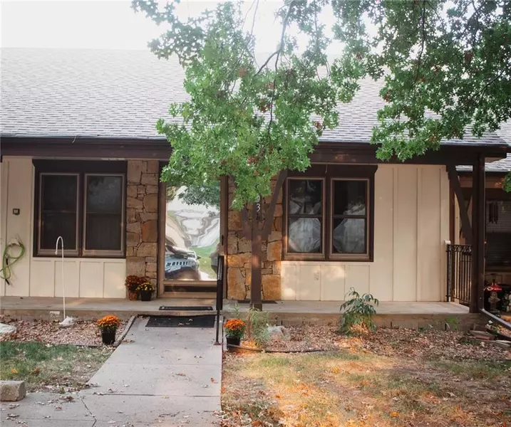 18903 Sunrise DR, Belton, MO 64012