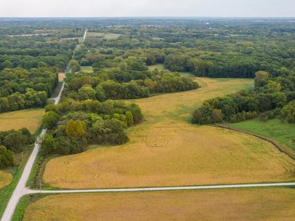 Creighton, MO 64739,NW 800 RD