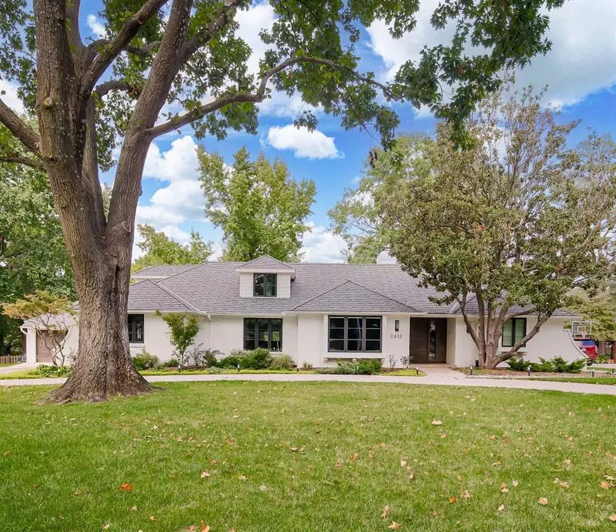 Prairie Village, KS 66208,2412 W 71st ST