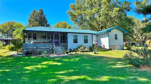 Trenton, MO 64683,308 Town and Country LN