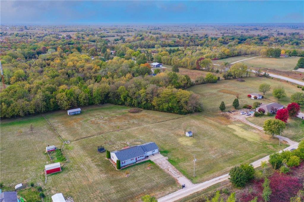 94 SE 370th RD, Warrensburg, MO 64093