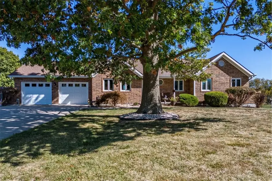 1711 Paddock DR, Kearney, MO 64060