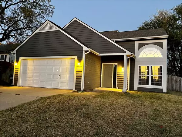 Lawrence, KS 66044,1618 Lindenwood LN