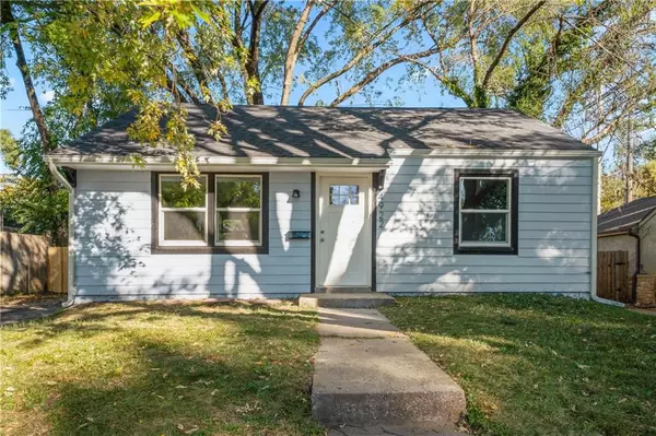 4922 Woodend AVE, Kansas City, KS 66106