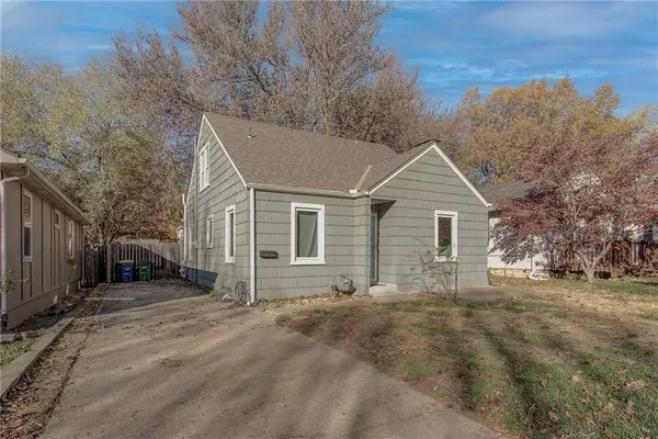 Roeland Park, KS 66205,4748 Canterbury ST