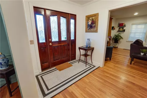 Merriam, KS 66202,8014 Johnson DR