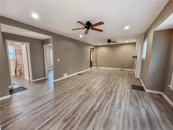 Trenton, MO 64683,512 W 11th ST