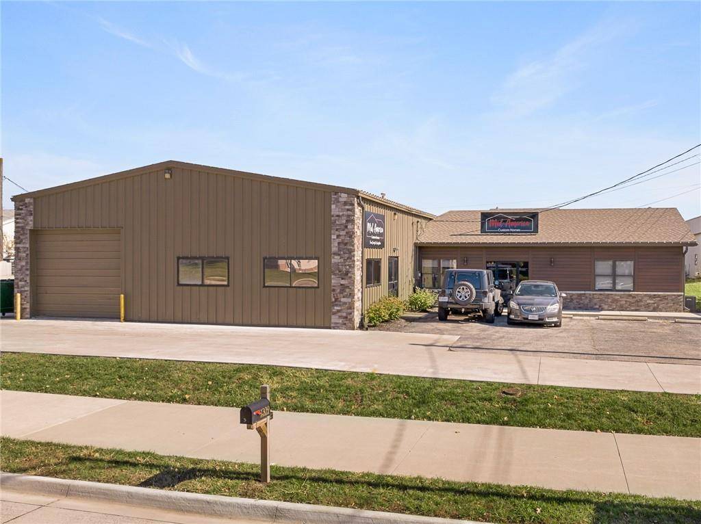 Lee's Summit, MO 64081,1309 SW Jefferson ST