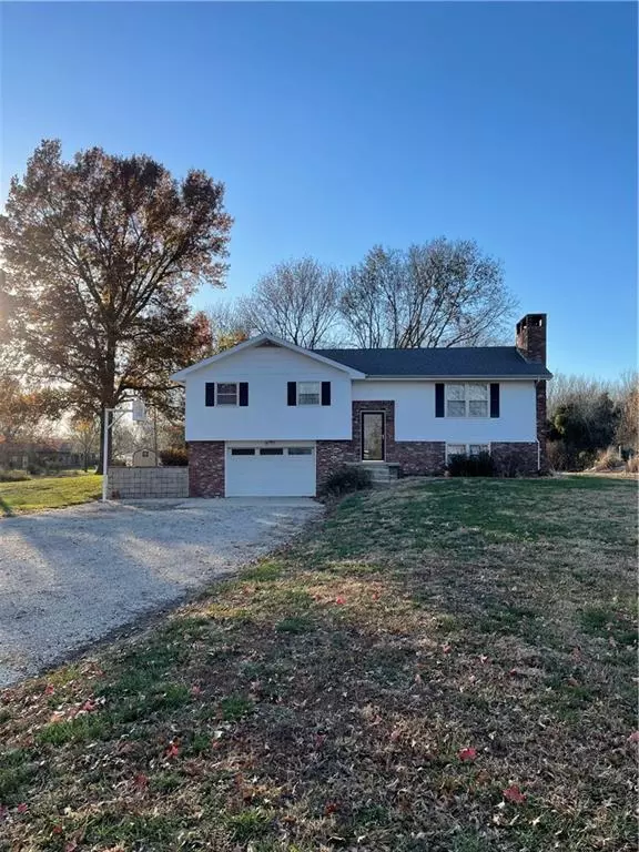 Fort Scott, KS 66701,1008 233rd ST