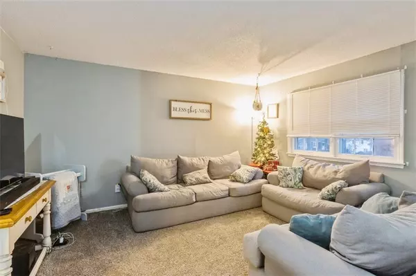 Merriam, KS 66203,4728 England ST