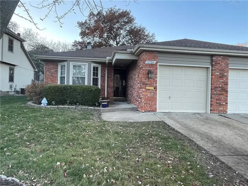 10554 Long ST, Overland Park, KS 66215