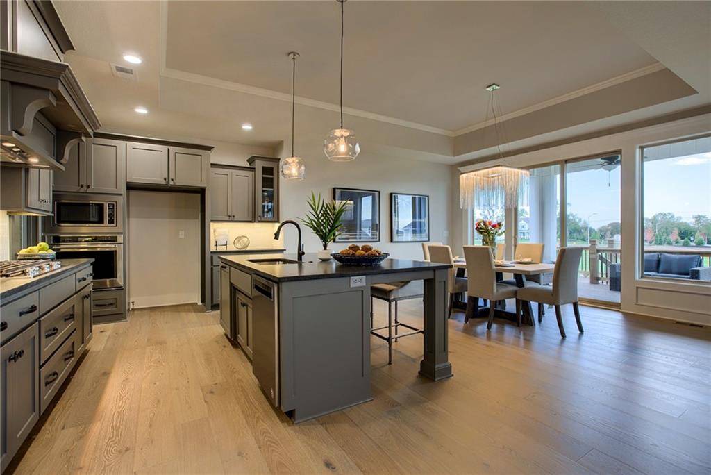Lenexa, KS 66227,25292 W 92nd TER