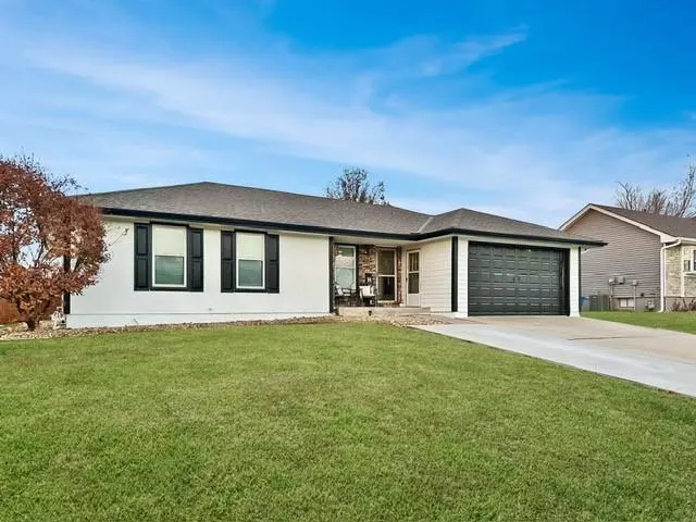 Excelsior Springs, MO 64024,812 Apple Blossom ST