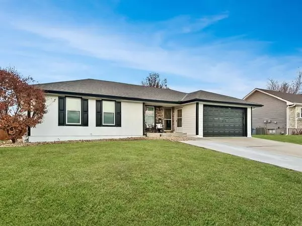 812 Apple Blossom ST, Excelsior Springs, MO 64024