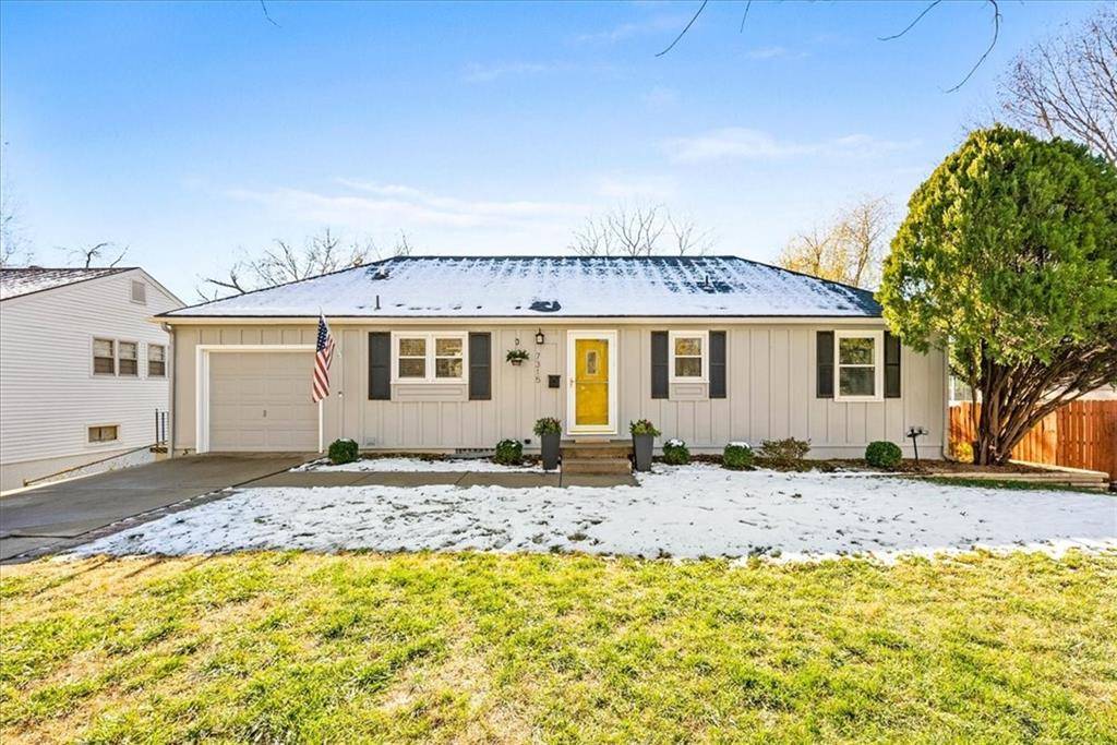 7315 W 89th ST, Overland Park, KS 66212