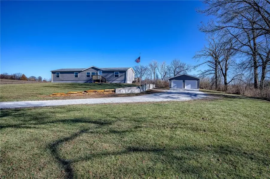 351 NW 621st RD, Centerview, MO 64019