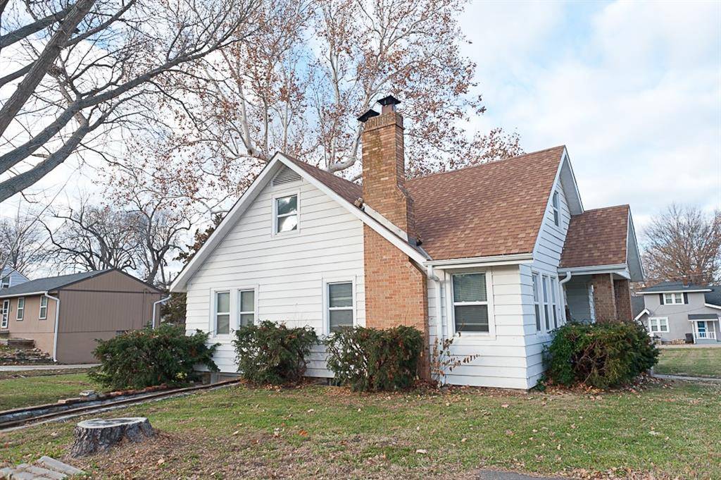 Independence, MO 64052,3138 S Overton AVE