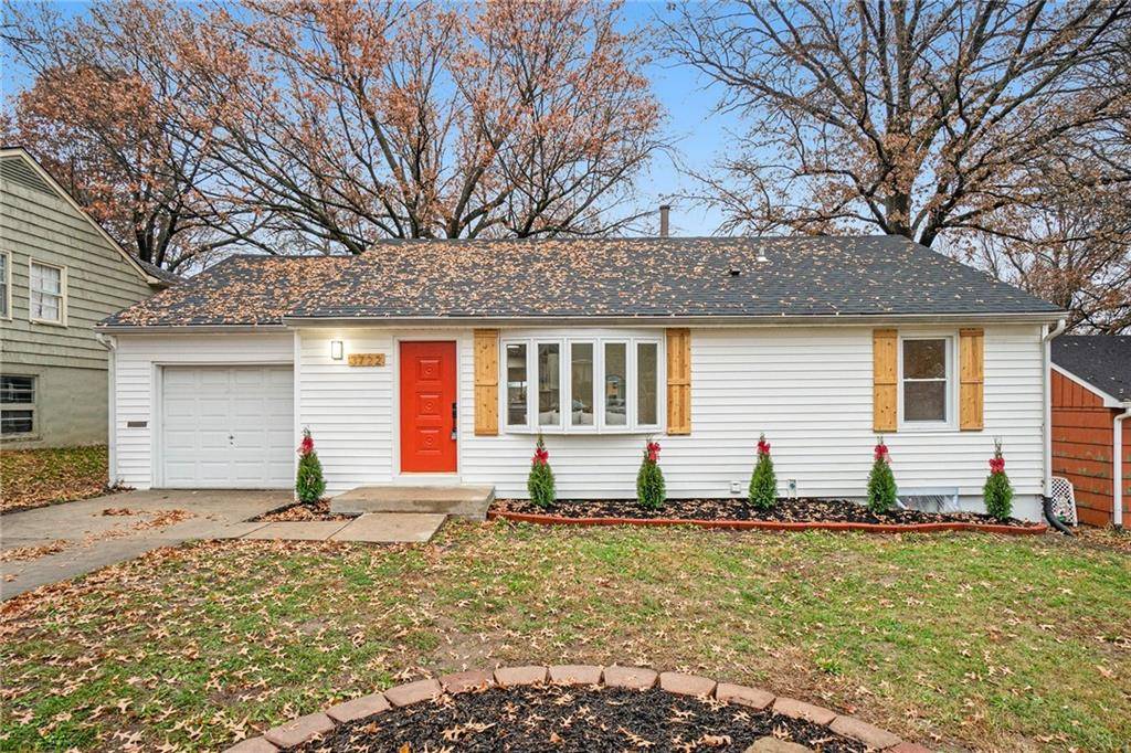 3722 W 74th ST, Prairie Village, KS 66208