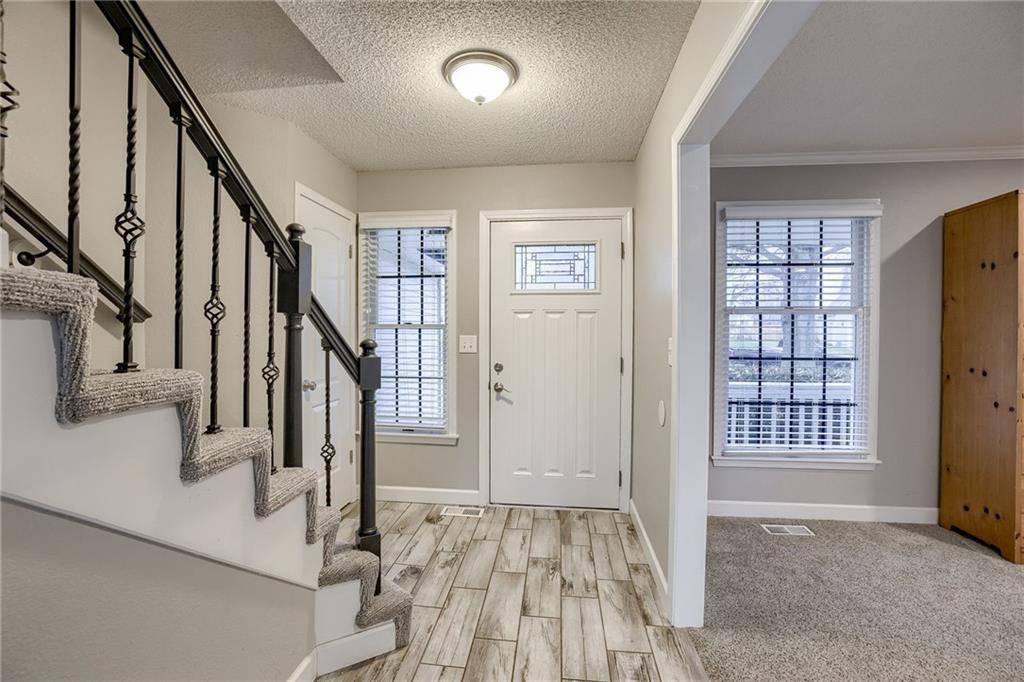 Lee's Summit, MO 64082,232 SW Seagull ST
