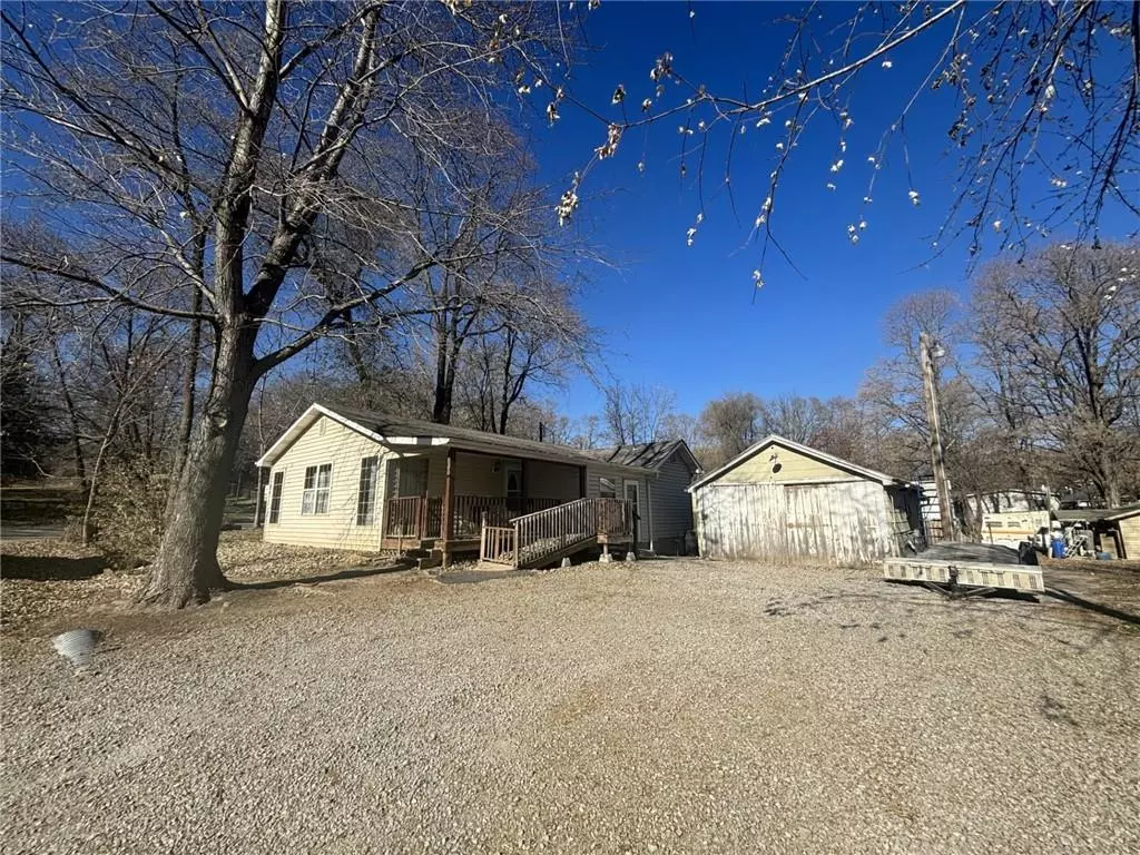 Amazonia, MO 64421,995 5th ST