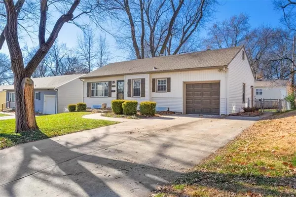 Roeland Park, KS 66205,5434 Sherwood DR