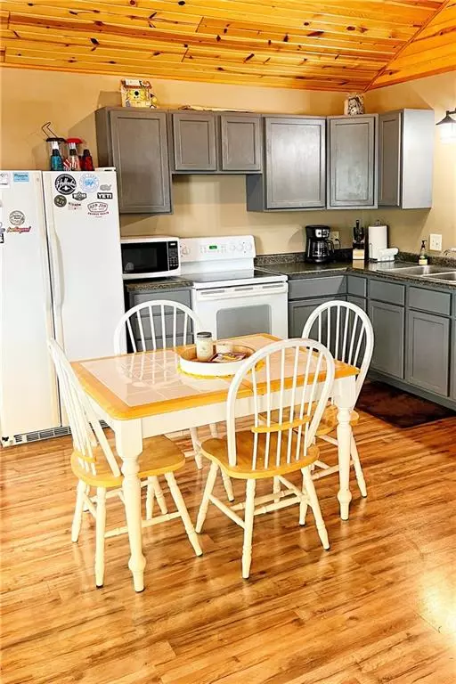 Big Lake, MO 64437,138 Ramsey RD