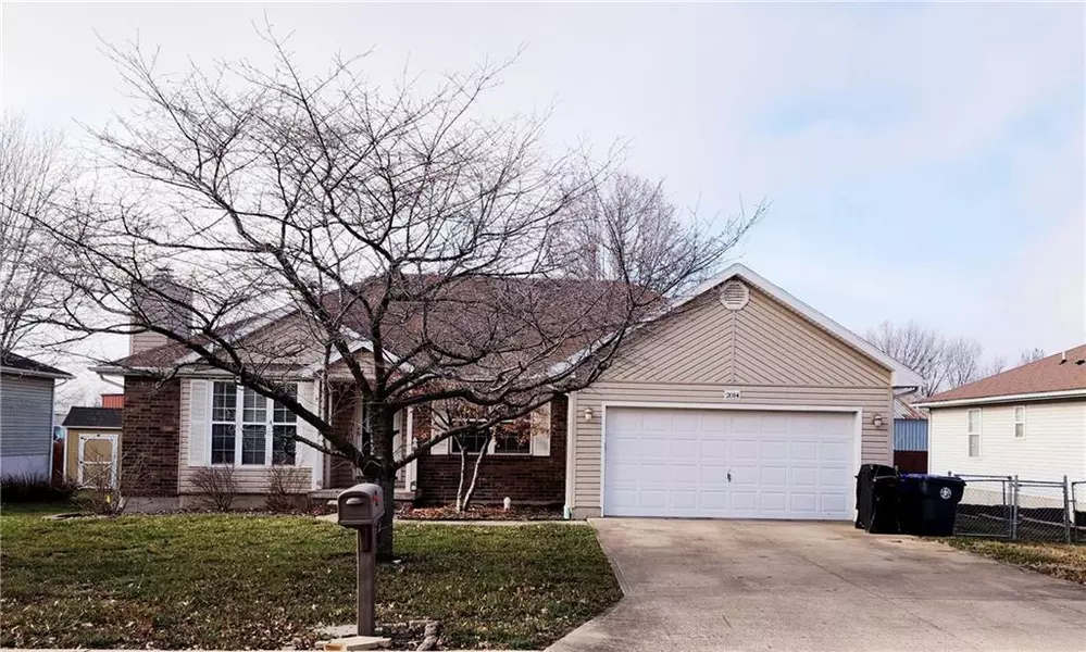 2014 S Warren AVE, Sedalia, MO 65301