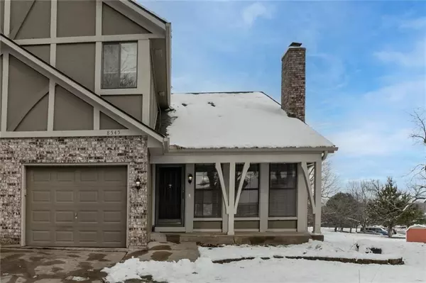 8545 Wedd ST, Overland Park, KS 66212