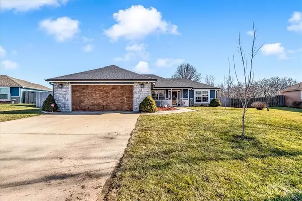 Basehor, KS 66007,16705 Freeman DR