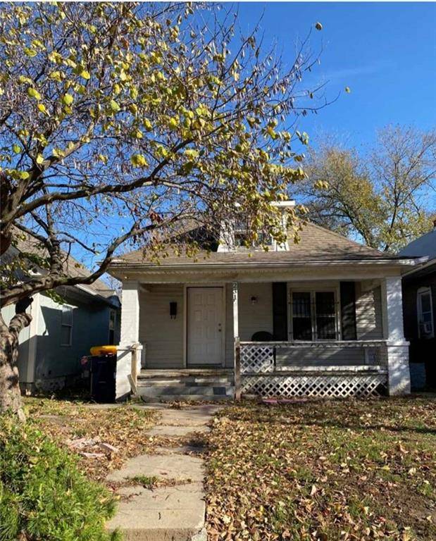2319 SPRUCE AVE, Kansas City, MO 64127