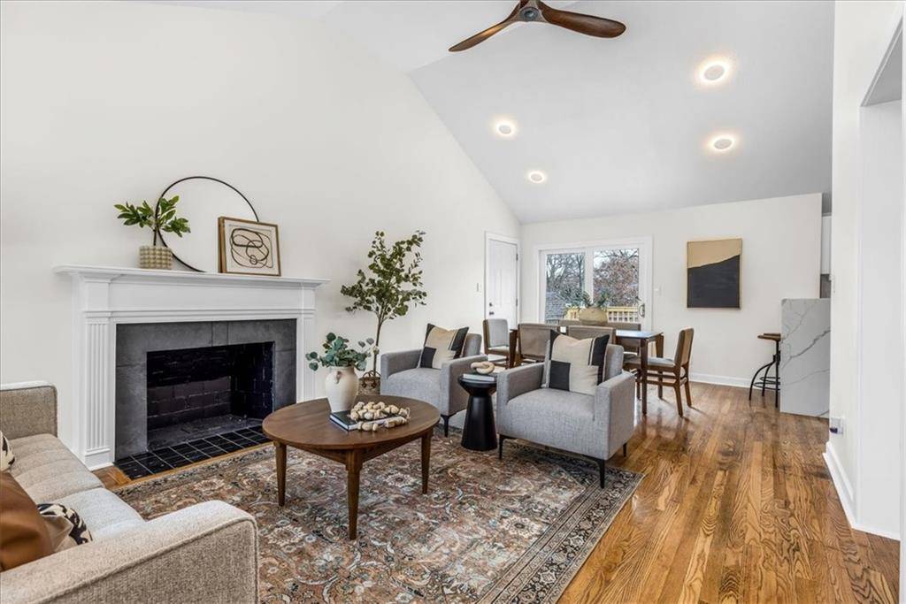 Prairie Village, KS 66208,5407 W 70th TER