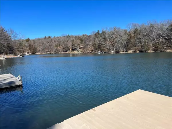 Mound City, KS 66056,70 SW Fishing Lake DR