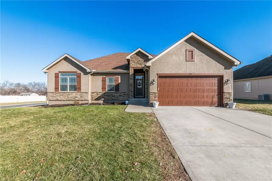 801 Homeland ST, Buckner, MO 64016