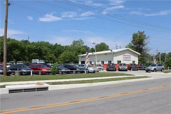 13318 S US Highway 71 EXPY, Grandview, MO 64030