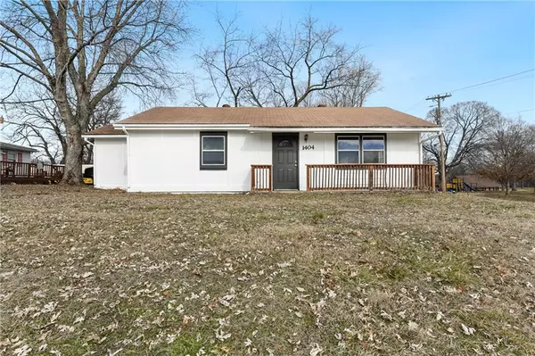 1404 Shawnee ST, Leavenworth, KS 66048