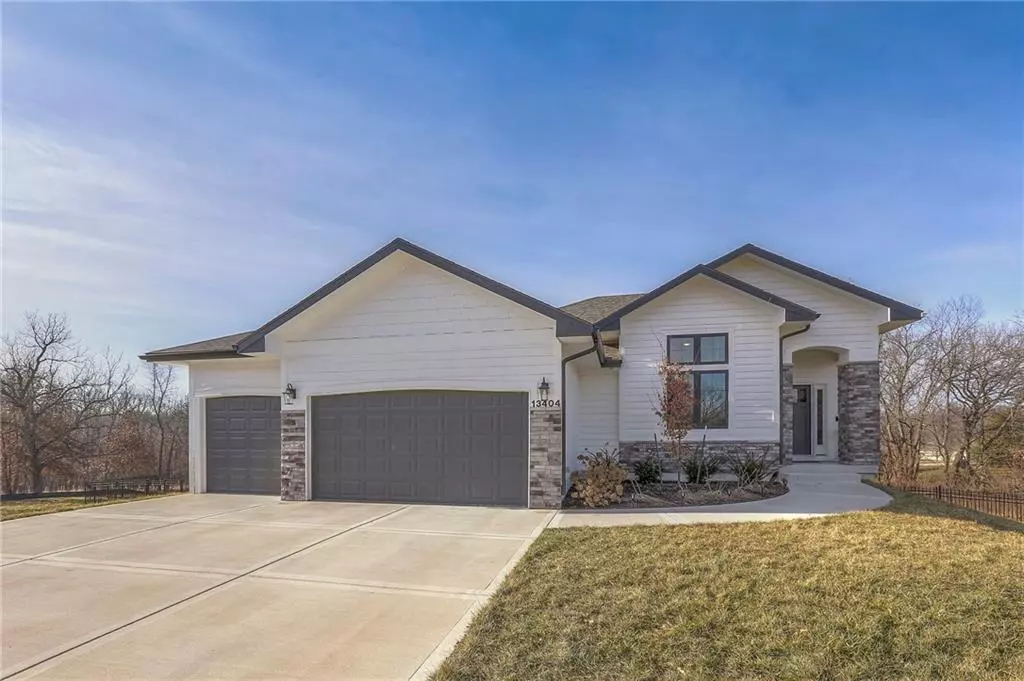 Kearney, MO 64060,13404 Oakridge DR